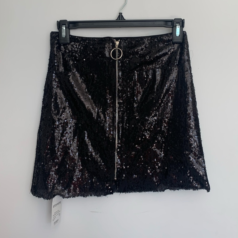 SEQUIN MINI SKIRT